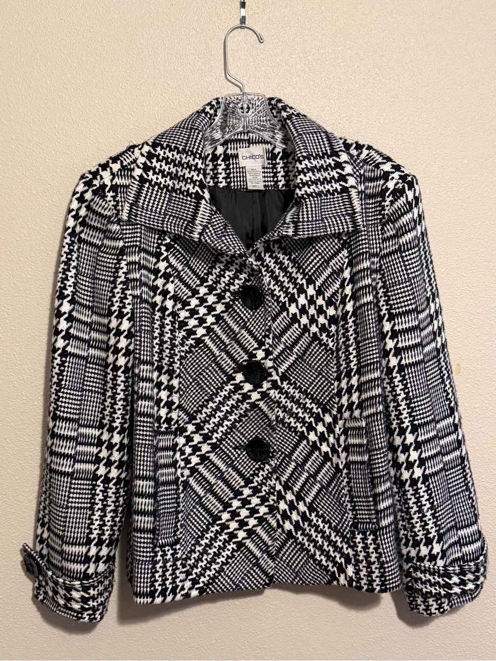 Women Jackets Label Image